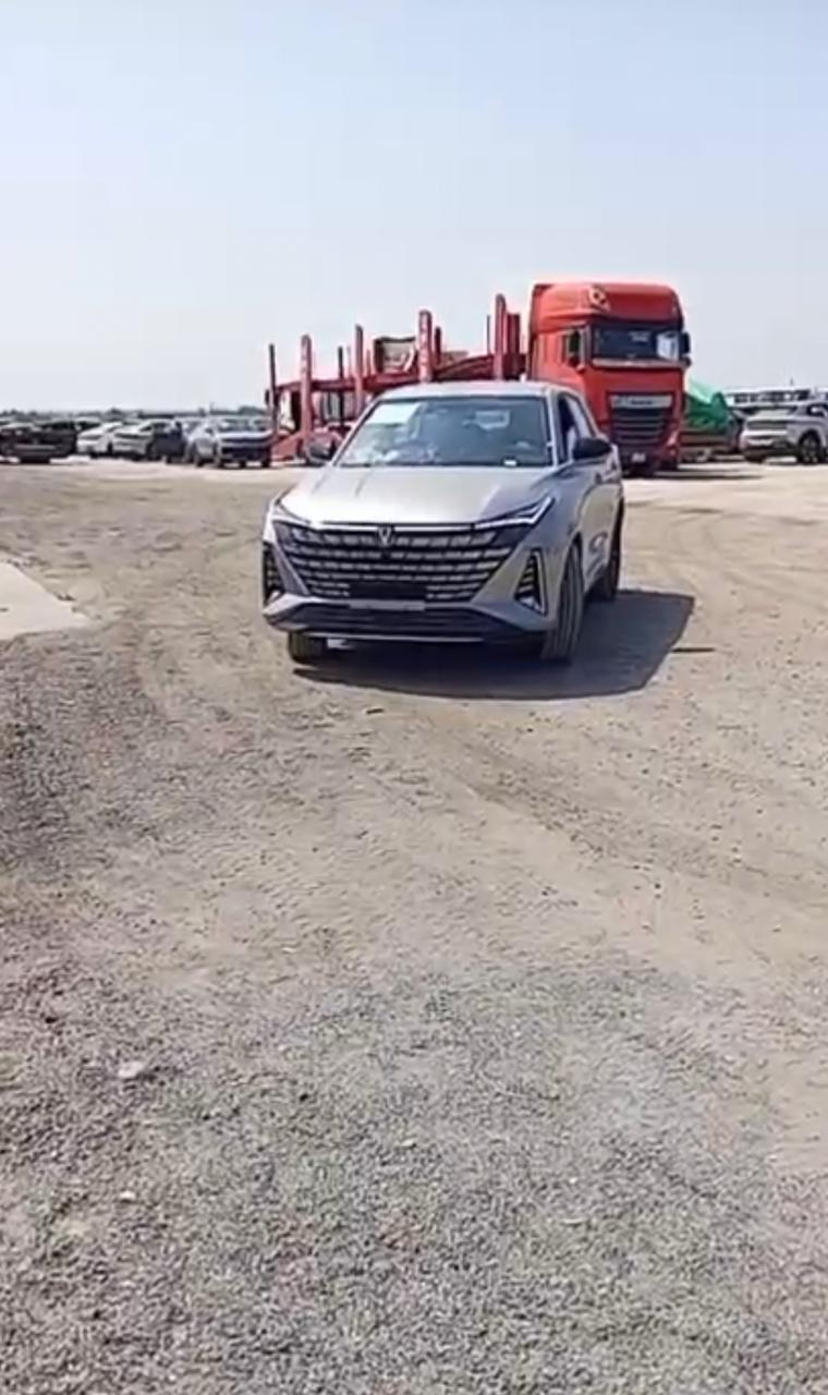 Changan UNI-Z клиент получил в Нур Жолы возле Хоргоса и поехал в Новосибирск