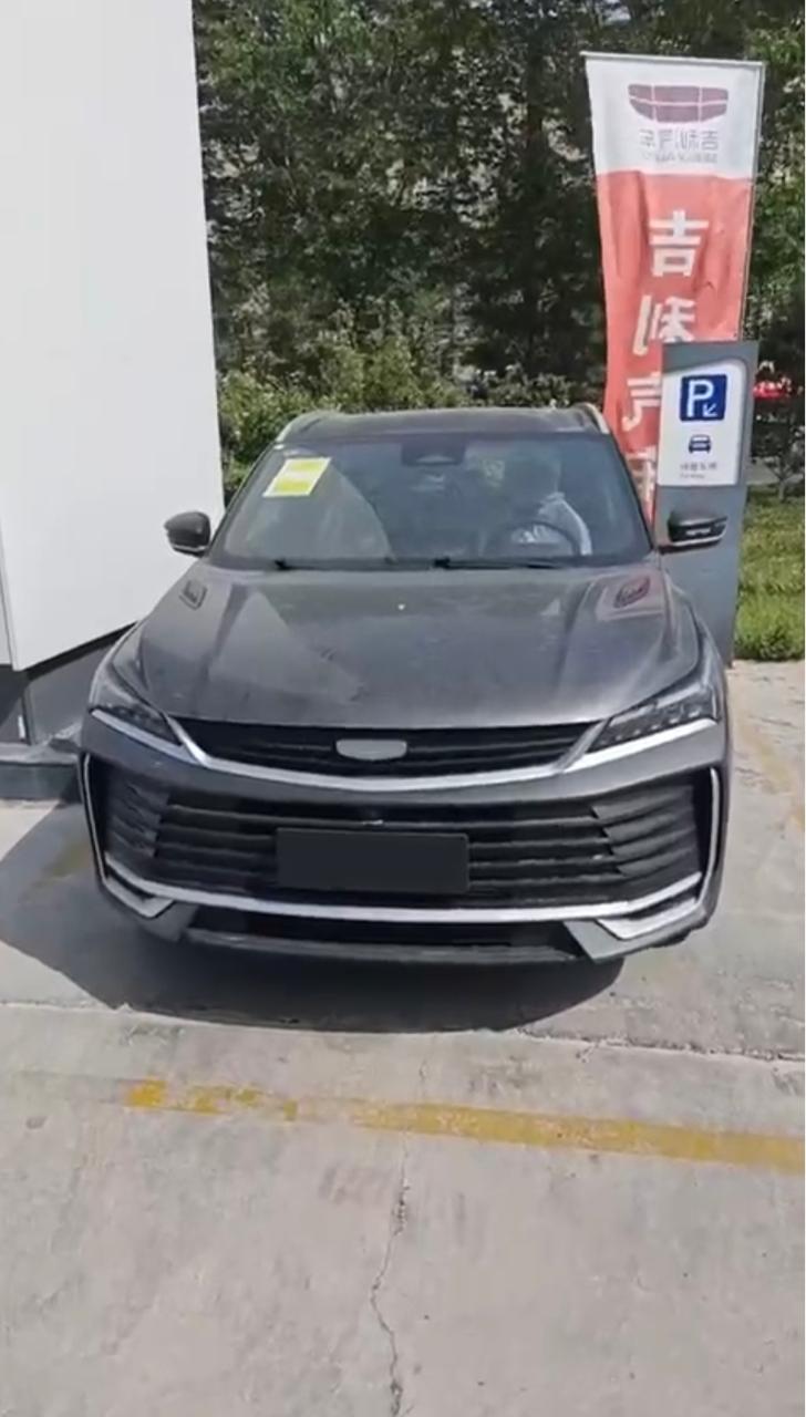 Geely Coolray базовая комплектация из Китая